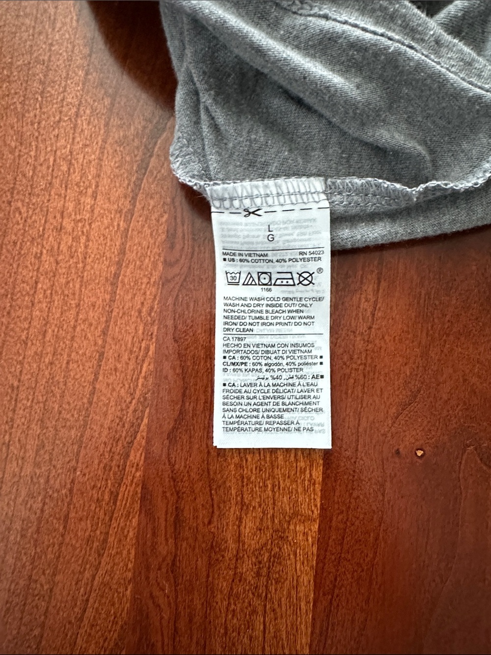 Old Navy super soft T-shirt - Picture 3 of 4